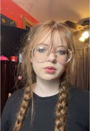 Gracie Mae in Her Prom Dress 2025