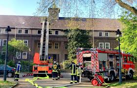 Pi seumannstraße gmbh mit sitz in essen ist im handelsregister mit der rechtsform gesellschaft mit beschränkter haftung eingetragen. Feuer In Denkmalgeschutztem Gebaude Fdp Lasst Die Verwaltung Denkmal Bewusst Verkommen Essen Nord