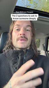 Dive deeper👇🏼 In the beginning of any relationship (and at all points  within a relationship) I like exploring two major categories: * Where are  you? * Where do you want to be? ⚡️(And third bonus ...