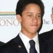 Aaron's father then married actress grace hightower in the year 1997. Know Robert De Niro S Son Julian Henry De Niro Bio His Family Siblings