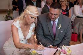 Das größte liebesexperiment aller zeiten! Hochzeit Auf Den Ersten Blick Auf Sat 1 Scheidung Direkt Nach Ja Wort Gala De