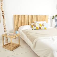 Cet adhésif mural pour tête de lit vous apportera une ambiance bord de mer pour votre chambre, de quoi vous donner des envies de vacances ! Tete De Lit Bois Flotte Une Decoration Romantique Qui Respire La Mer
