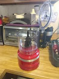 Food processors will cut your prep time dramatically and even help you make complete dishes from start to finish. Kitchenaid 7 Cup Food Processor Contour Silver Kfp0718cu Walmart Com Walmart Com