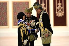 The prime minister's office said that the malaysian king, on the advice of the prime minister and after consulting the conference of rulers. Tengku Maimun Tommy Thomas Among Recipients Conferred Tan Sri Title During Investiture Ceremony The Star