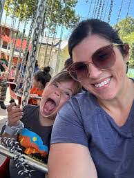 Kristi Cooke's Instagram, Twitter & Facebook