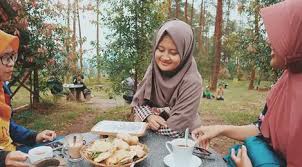 Maybe you would like to learn more about one of these? Arisan Menghidupkan Kembali Persahabatan Lifestyle Fimela Com