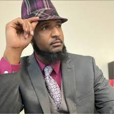 Daniel Anderson updated his profile picture.