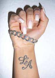 Denn je größer und je farbiger das tattoos ist, desto mehr müssen sie gewöhnlich dafür bezahlen. Kosten Tattoo Dieser Grosse Preis