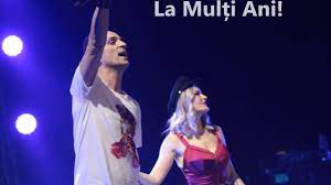 Să fii înconjurată și de oameni frumoși care cred în tine și te susțin fie ca în această zi totul să fie minunat, fie ca din această clipă să înceapă o cale lungă, luminoasă și plină de fericire în viața ta. DirecÈ›ia 5 AstÄƒzi E Ziua Ta Lyric Video Youtube