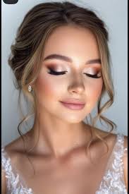Makeup and hair stylist in Brookings Oregon?