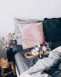To balance the look, use a dark color in one large dose and let the rest of the room's elements remain bright. Pin By Warner Bates On Bed Home Bedroom Apartment Decor Home Decor