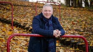He fathered five children with his former wife, allison mccoist. Ally Mccoist I Looked In The Mirror And Saw An Old Man With A Face I Didn T Recognise Sport The Sunday Times