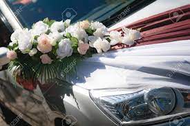 Buy decoration lights from popular brands such as zansaar exclusives, exclusivelane, philips and more for best prices from amazon india. Wedding Car Wedding Decoration On Wedding Car Luxury Wedding Car Decorated With Flowers Just Married Sign And Cans Attached Stock Photo Picture And Royalty Free Image Image 91550726