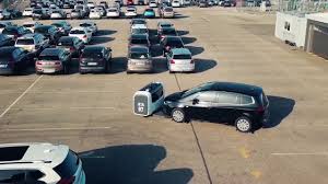 Économisez de l'argent, du temps et des nerfs en profitant du confort de votre propre voiture. Stanley Robotics World Premiere Stan Reinvents Parking At Lyon Saint Exupery Airport Youtube