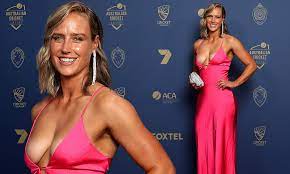 Ellyse perry tits