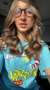 Madelyn Peters's Instagram, Twitter & Facebook