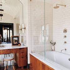 A midcentury primary bathroom makes up only 7,783, or 0.71%, of the 1,091,335 bathrooms we analyzed, but this underutilized design can be a good way to combine one. 29 Stunning Midcentury Modern Bathrooms