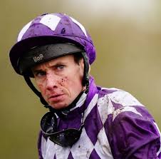 BREAKING 🚨 Ryan Moore is back in action! The former champion jockey is  booked for five rides at @lingfieldpark this Wednesday…
