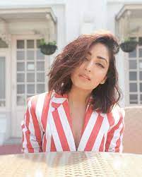 For a small amount of effort you can look great in straight. 10 Short Haircut Styles For Girls And Women Femina In