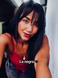 🖤 #Biscoitocut #yonecesitounanegraqmecomprenda #ymedesuamor😉  #diciembreestaaqui #musicadecembrina🤣💃🏻