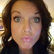 Amber Weldon's Instagram, Twitter & Facebook