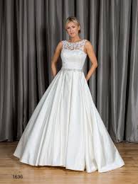 Looking For On Trend Satin Wedding Dresses But Still Want A Touch Of Lace Our 1636 Has It Al By Vk Wedding Dresses Tulle Wedding Skirt Wedding Dress Shopping