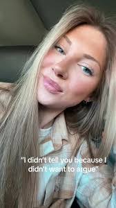 Alyssa Daugherty's Instagram, Twitter & Facebook