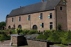 Alupus ( talk ) this is a retouched picture , which means that it has been digitally altered from its original version. Wasserschloss Hall Haus Hall In Huckelhoven Ratheim