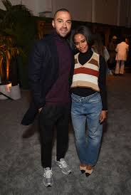 Music, movies, comics and tv shows! Jesse Williams Packs On Pda With Girlfriend Taylour Paige