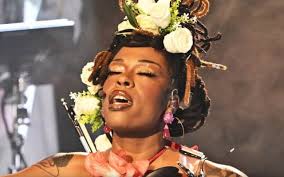 Watch Sudan Archives play “Homesick (Gorgeous & Arrogant)”