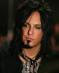 MÖTLEY CRÜE Bassist: 'I Think Life's A Growth Process'