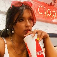 McKenzie Conner (@mhconner)