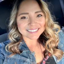 Alyssa Sanchez (@lysmsanchez)