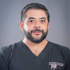 Alejandro Lira's Instagram, Twitter & Facebook