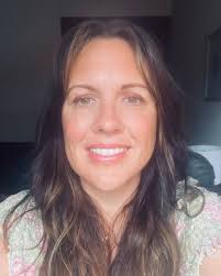 Amelia Dotson's Instagram, Twitter & Facebook