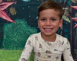 minions speak gibberish* translation: happy halloween This was the boys  first year to go trick or treating and it was amazing. We stuck to our  street and I'm happy we did since