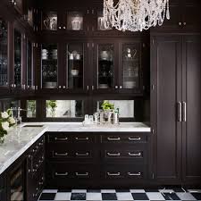 Black And White Checkered Kitchen Decor Pin By Andrea Katinas On Places Spaces House Beautiful Kitchens Beautiful Kitchens Kitchen Inspirations