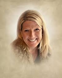 Jen Bear's Instagram, Twitter & Facebook