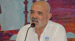 Ercan Kesal: Beni kameranın önüne geçiren şey, edebiyat kimliğim ve  yazdıklarım