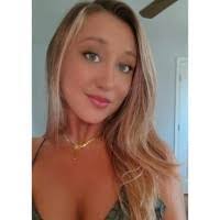 Suzanne Thurston's Instagram, Twitter & Facebook