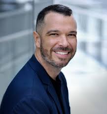 Cesar Cervantes's Instagram, Twitter & Facebook