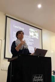 Robyn Whitaker — School of Discipleship