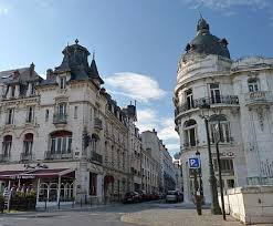 Du hast 4 möglichkeiten, von paris nach orléans zu kommen. Orleans In Frankreich Und Der Personenkult Um Jeanne D Arc