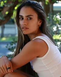 1. ☕️ 2. 😋 3. 💗 4. 🥺 5. ☠️ 6. 💃🏽 7. 💌 8. 🌇 9. ☁️ 10. 📸