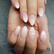 Les 25 meilleures ideen de la catégorie beauty nail blancs matten sur. Manucure Ombre 30 Idees Sur Le Nail Art Degrade