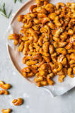 Is honey roasted cashews healthy?