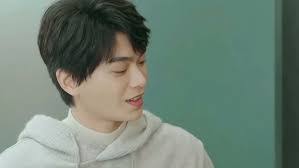 Minh Khuu's Instagram, Twitter & Facebook