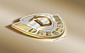 Jun 14, 2021 · am ersten spieltag (11.08.1990) konnte dynamo dresden vor 10.700 zuschauern den fc carl zeiss jena mit 2:0 bezwingen, hansa rostock spielte im ostseestadion vor 7.200 zuschauern gegen stahl. Herunterladen Hintergrundbild Dynamo Dresden Fur Desktop Kostenlos Bilder Auf Dem Desktop Seite 1