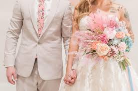 If you're attending a wedding in 2019, you may just see the sweet treat featured not only as a cotton candy can be used as bouquets for the bride and the bridesmaids. Sweet Dreams Are Made Of These Baltimore Weddings