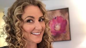 Episode 11: Dr Jen Gunter: From Vagina Bible to Menopause Manifesto.